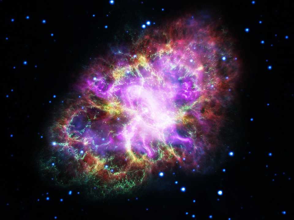 カニ星雲（写真）は、1054年に観測された超新星爆発の残骸だ。