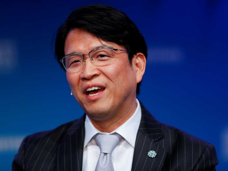 テスラが日本人を取締役に
