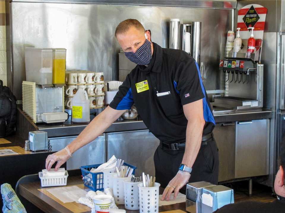 解除後に店を開ける、開けない、それぞれの理由