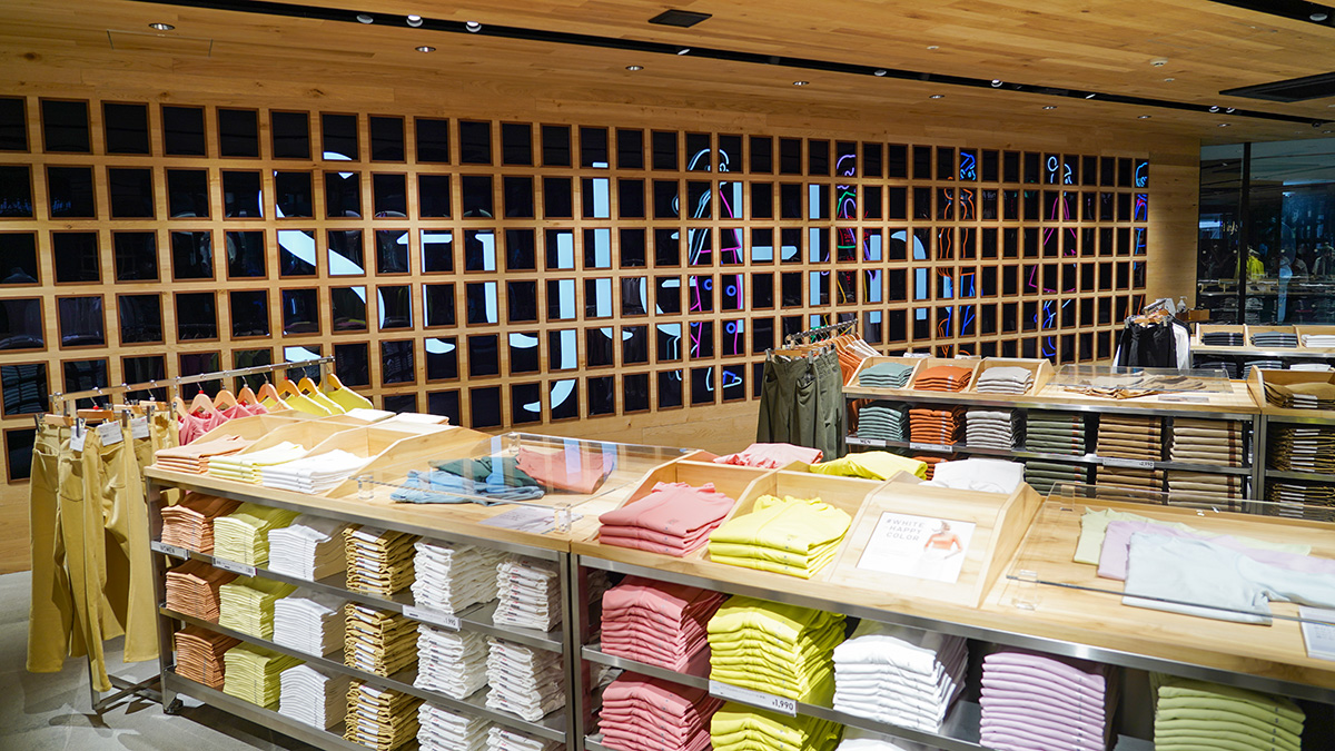 壁一面のディスプレイ