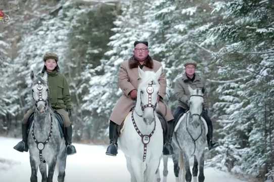 北朝鮮で最も力を持つ女性 金与正氏の謎に満ちた半生 Business Insider Japan