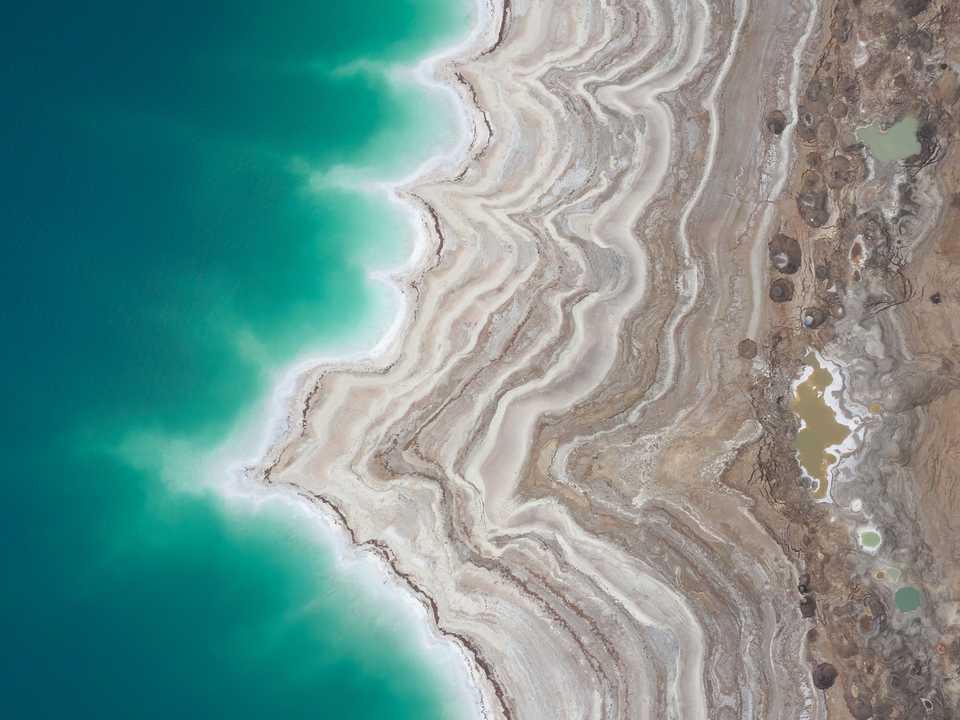 上空から見た海岸線。