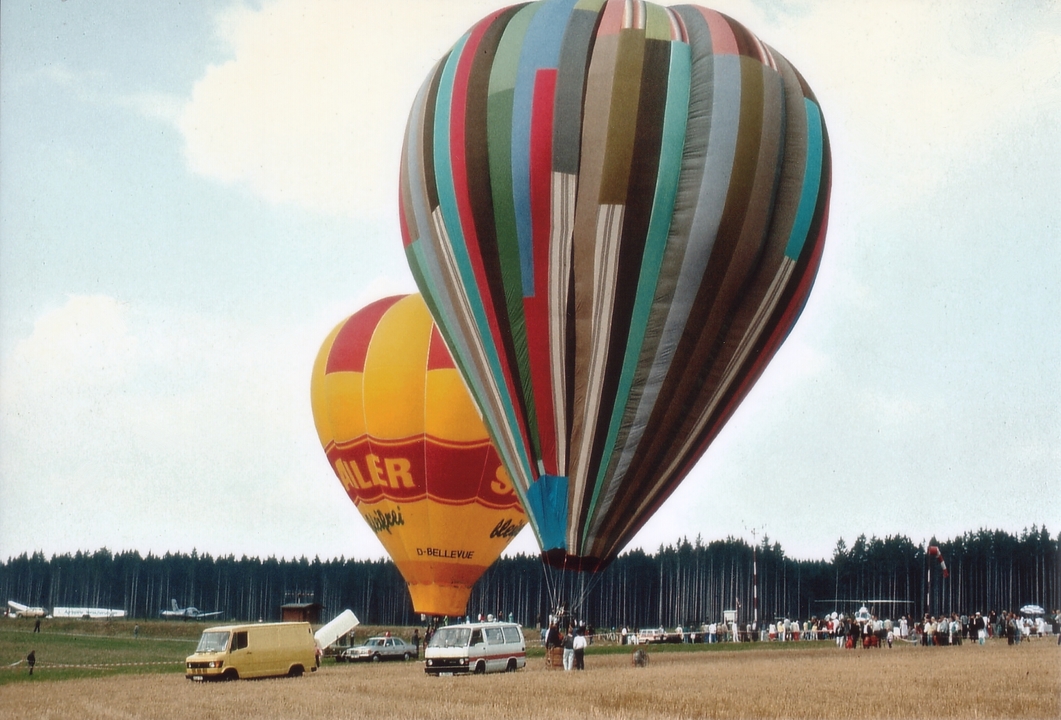 2家族を乗せた気球は1245平方メートルの布地が用いられた。取り込める空気は4200立方メートルと巨大なものだった。1979年当時、ヨーロッパ最大のものでギネスブックにも記録された。