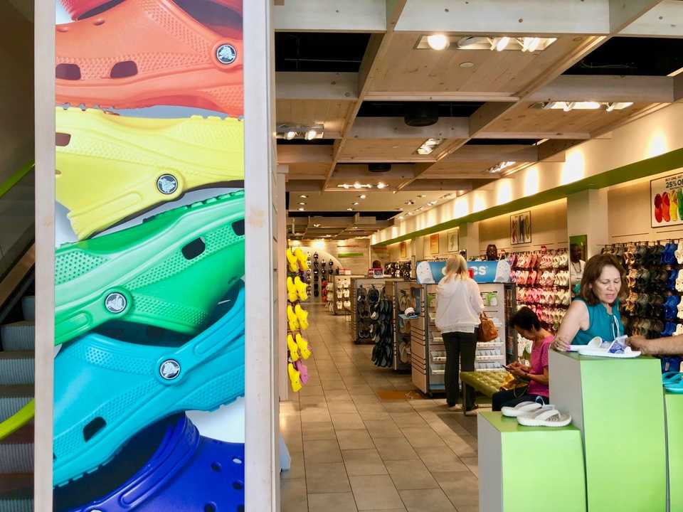 クロックス店舗