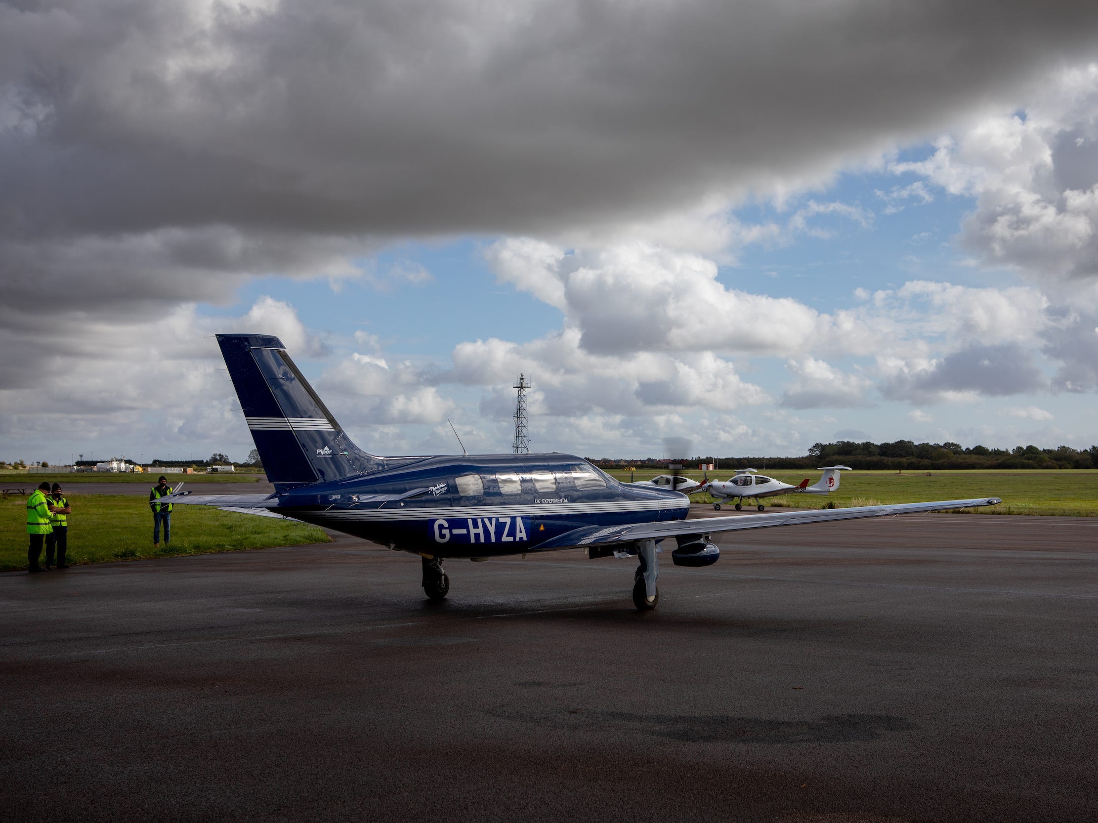 航空業界の救世主となるか…世界初、水素燃料電池の商用機がテスト飛行