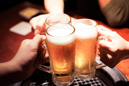 「マスク会食」ってうまくできるの?「私は注意している」が全然大丈夫じゃない理由