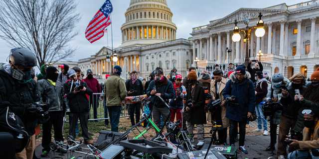 首都ワシントンで暴動勃発も、ダウ平均は史上最高値...投資家が見ていたのは、そこではなかった