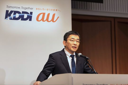 KDDI髙橋社長、楽天の新料金プランに「しっかりと対抗」、総務大臣発言には「とくに反論はない」