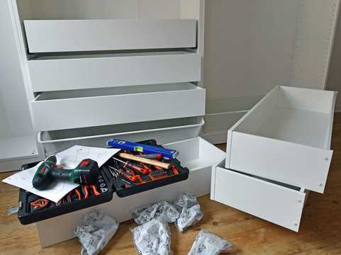 組み立て家具に悪戦苦闘するあなたに イケアの家具の組み立てを楽にする4つのヒント Business Insider Japan