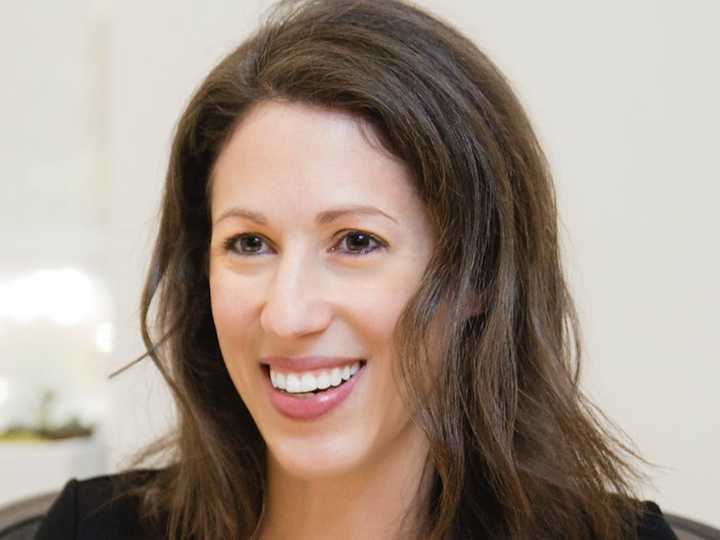 ナオミ・イオニタ