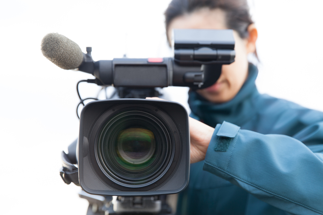 テレビ局で働く女性