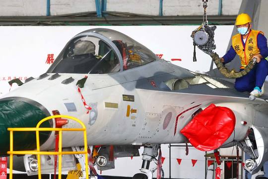 台湾軍兵士がフェイスブックで“極秘情報”をポロリ「米軍進駐で忙しく昼休みもない」常駐なら「一線越える」