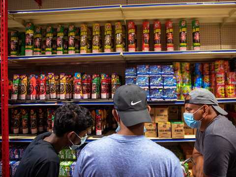 値上げや買い占めも 独立記念日を前に アメリカで花火が不足している Business Insider Japan