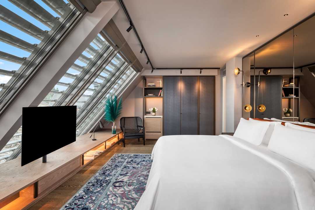 The palace's Loft Room.
