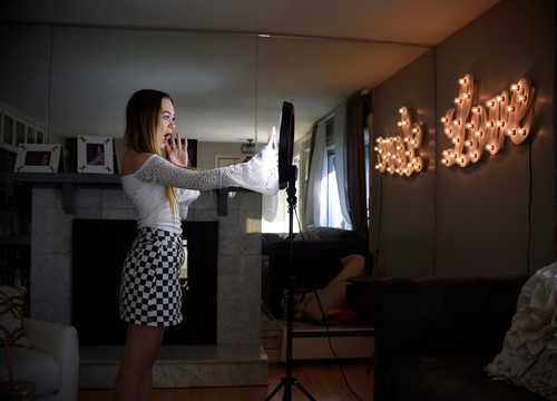 インスタグラムが10代のメンタルに悪影響...フェイスブックは社内調査で把握していた