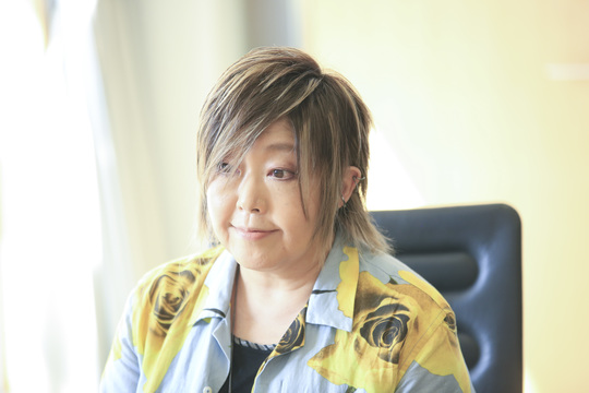 自伝『再生』(仮)を上梓した緒方恵美さん。