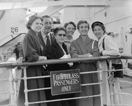 冷凍保存されている ウォルト ディズニーに関する9つの伝説を検証してみた Business Insider Japan 冷凍保存されている ウォルト ディズニーに関する9つの伝説を検証してみた Business Insider Japan