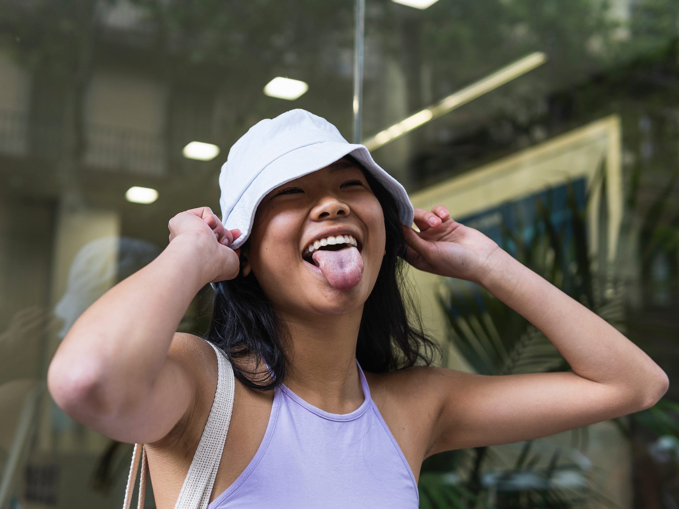 Z世代が「Y2Kファッション」に回帰する理由は、パンデミックとSNS