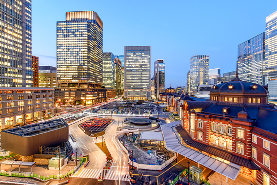 東京駅西側オフィス街まるごと「空調エネルギーをCO2排出量ゼロ」に。東京ガスと三菱地所の脱炭素戦略