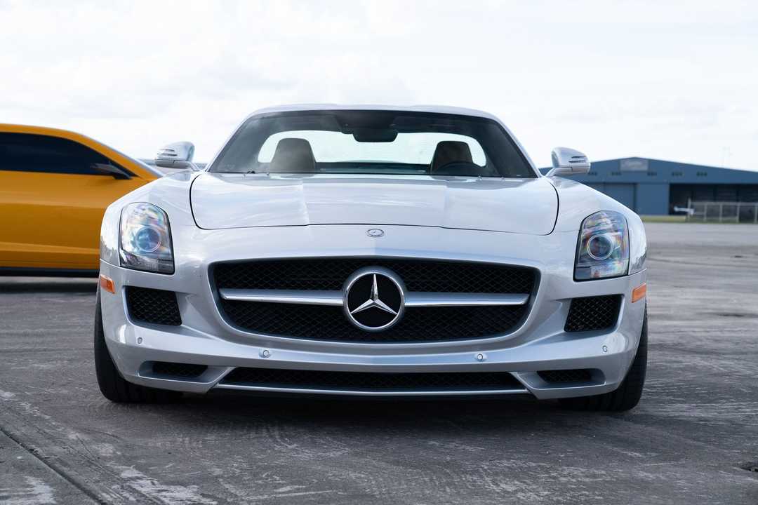 2010年式メルセデス・ベンツSLS AMG