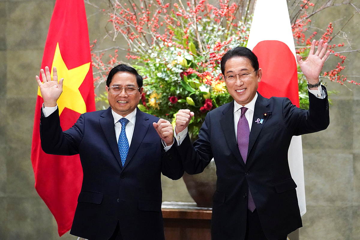 okada_democracy_summit_kishida