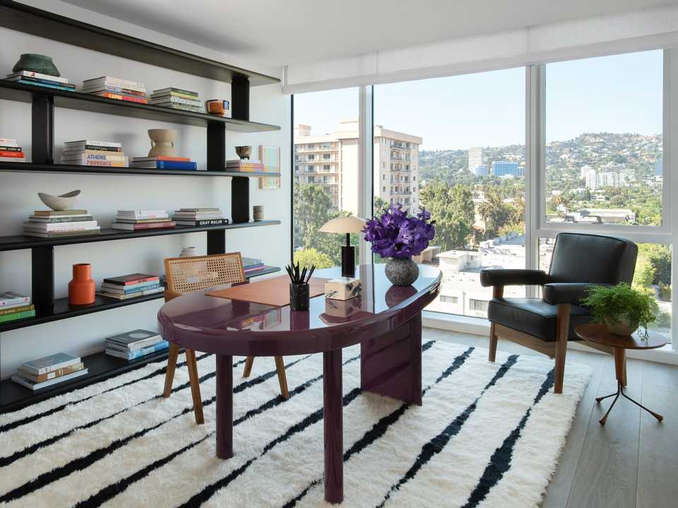 フォーシーズンズ・プライベート・レジデンス・ロサンゼルスのオフィススペース。