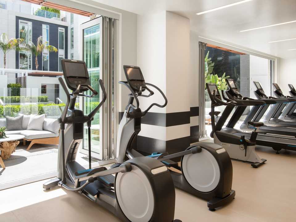 フォー・シーズンズ・プライベート・レジデンス・ロサンゼルスのジム。