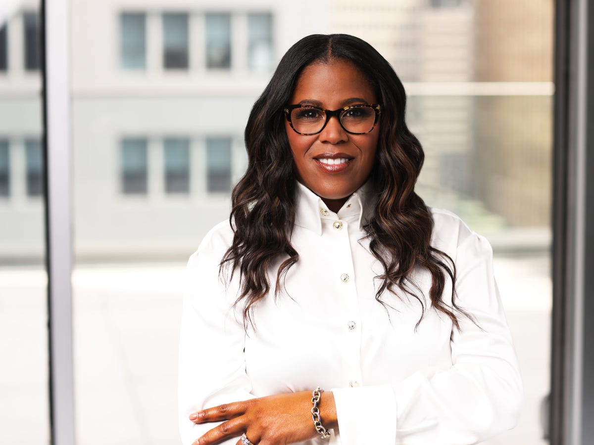 TIAAのCEO、タスンダ・ブラウン・ダケット。 コンサルタントは、CEOたちは、多様性を推進する上での役割を認識していると述べた。