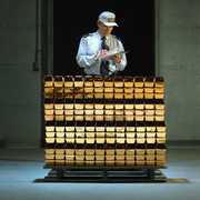 金は買いか否か? ウクライナ危機で2000ドルに急上昇した金相場を専門家4人が予測