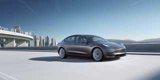 イーロン・マスクが航続距離600マイルのテスラを作らない理由