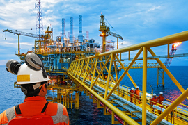 「原油価格は200ドル超、供給不足は日量500万バレル超に」バンカメ最新分析。自給率高いアメリカは優位