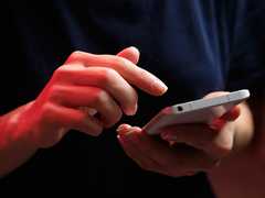 ロシア兵の妻、ウクライナ女性をレイプする許可を夫に与えたか... 被害の報告が相次ぐ中、当局が通話を傍受