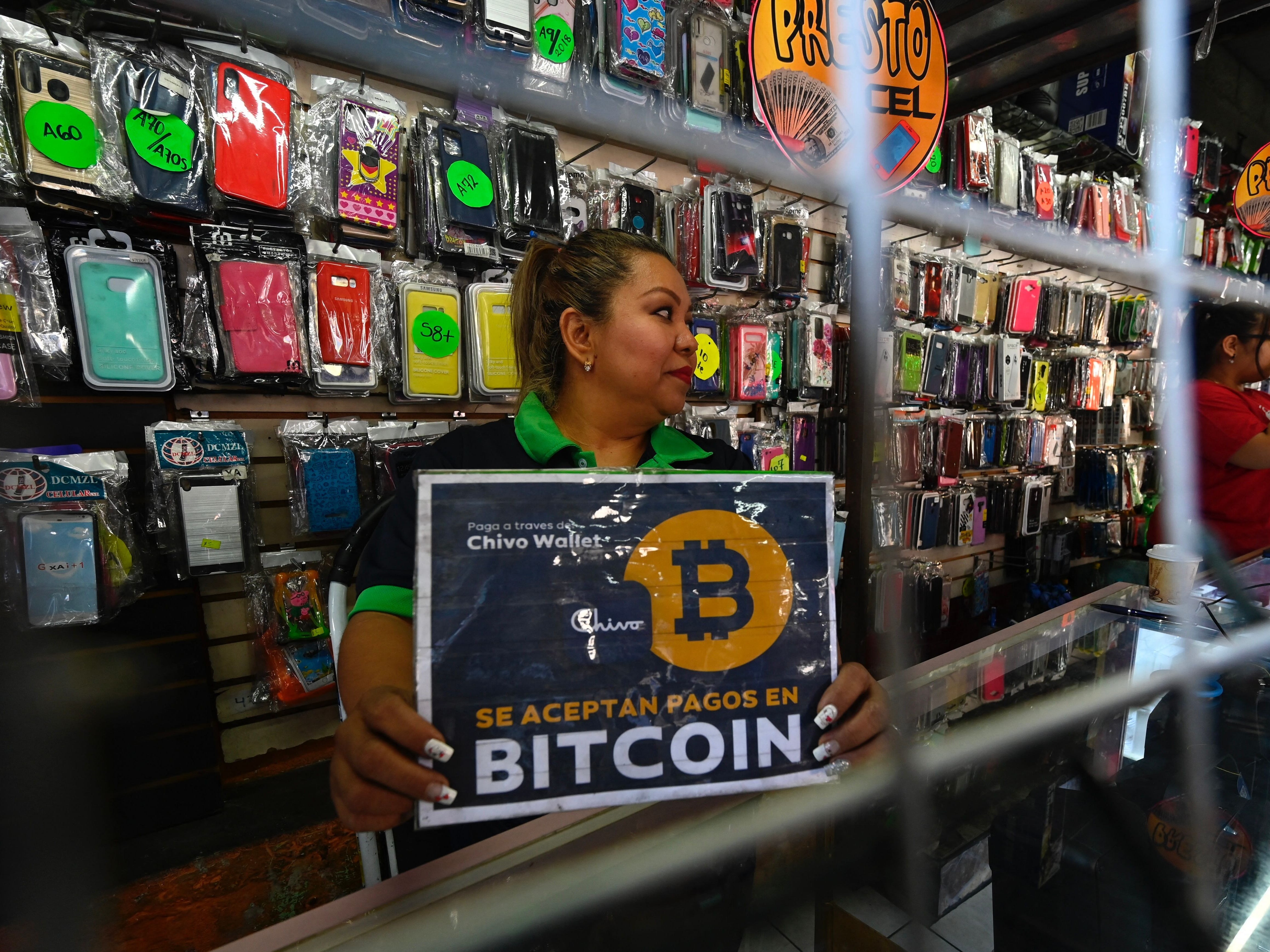 ビットコインの楽園」エルサルバドルに続くか。ペルー、南アフリカ、グアマテラで進む仮想通貨の実証実験 | Business Insider Japan