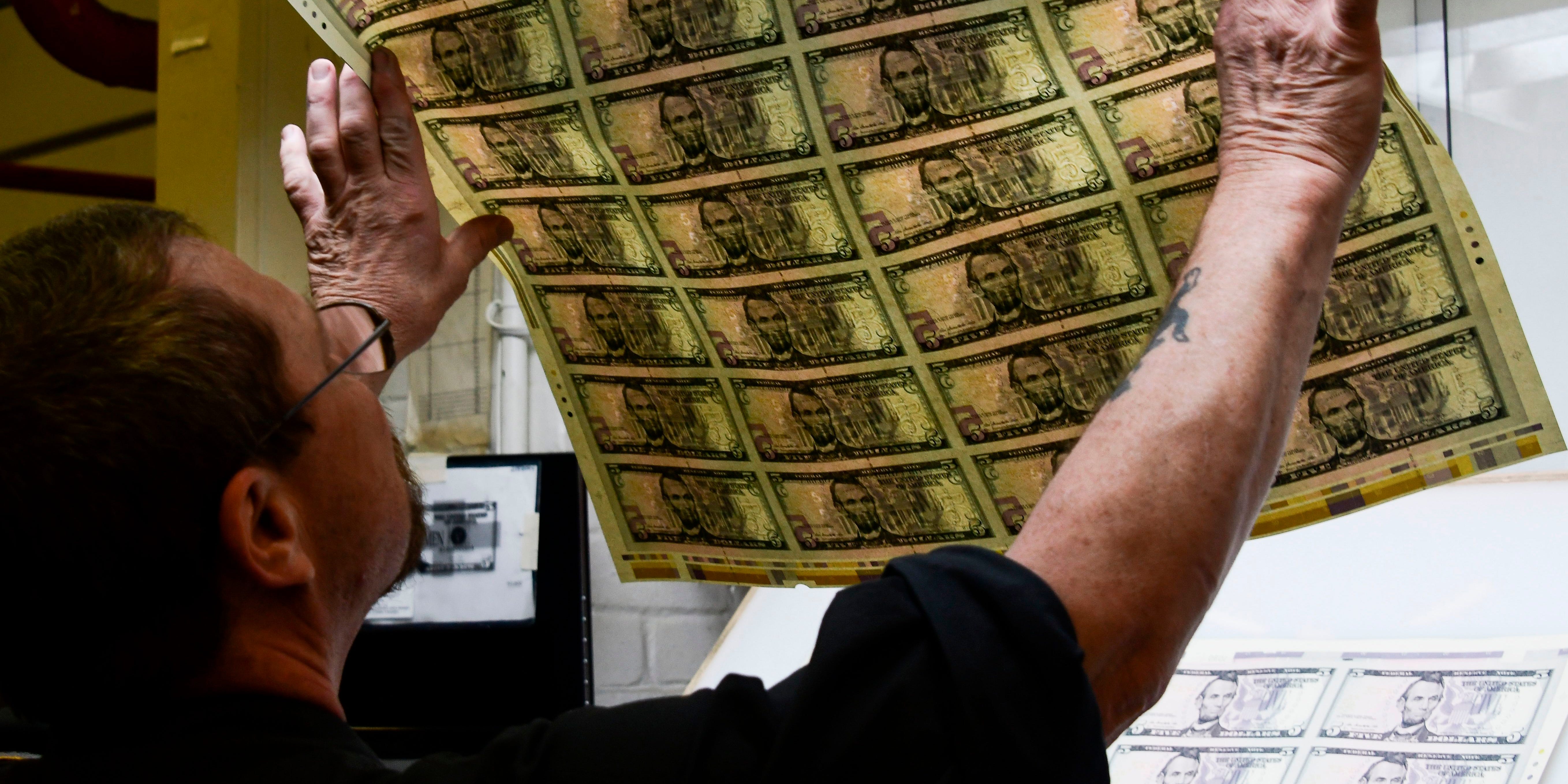 それでも米ドルが基軸通貨の地位を失わない3つの理由 | Business Insider Japan