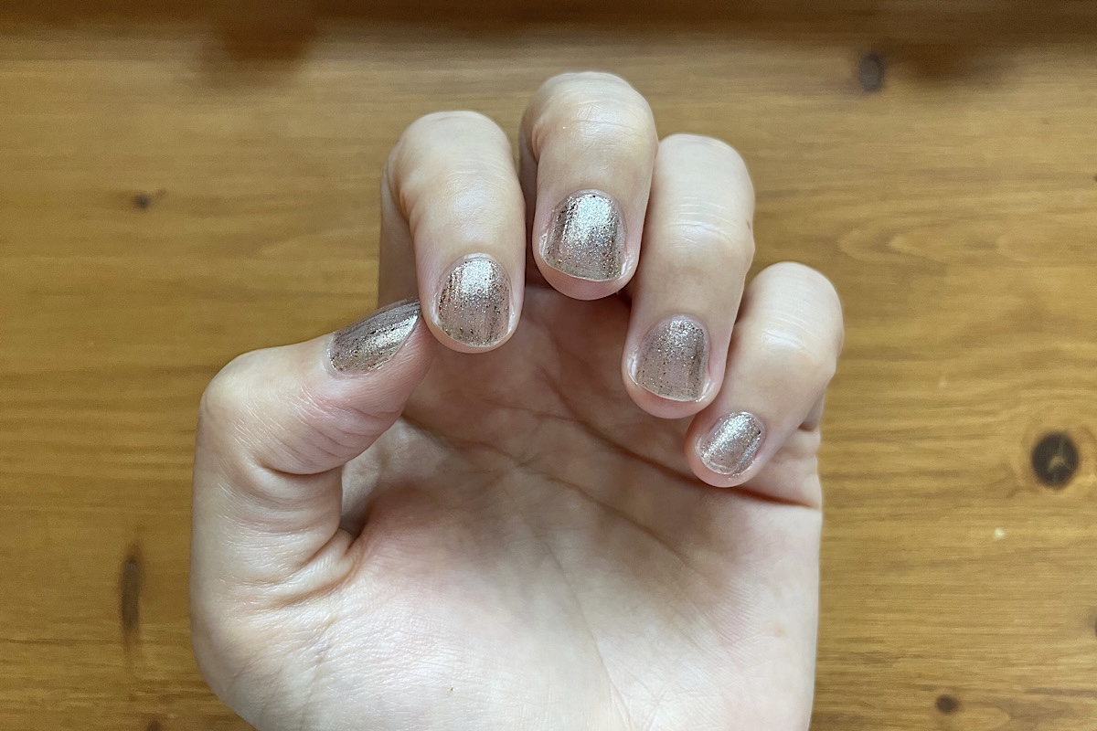塗りっぱなしネイルで自爪への負担が気になる…。爪のケアもできる