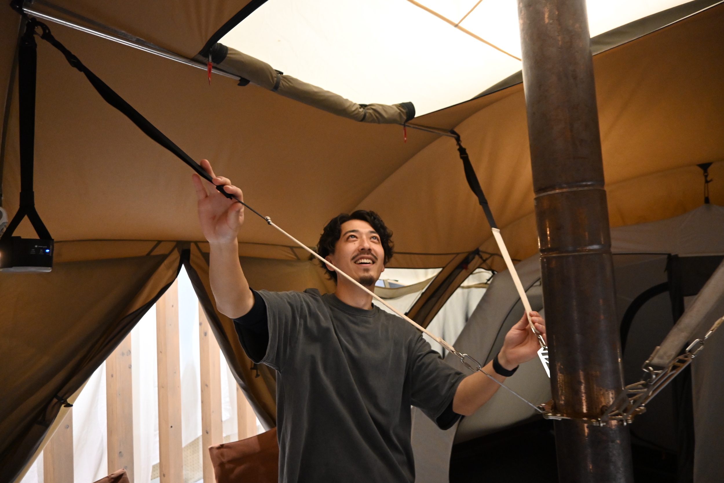 定価1つあたり25万円 大型テント【一つはご購入者が決まりました】