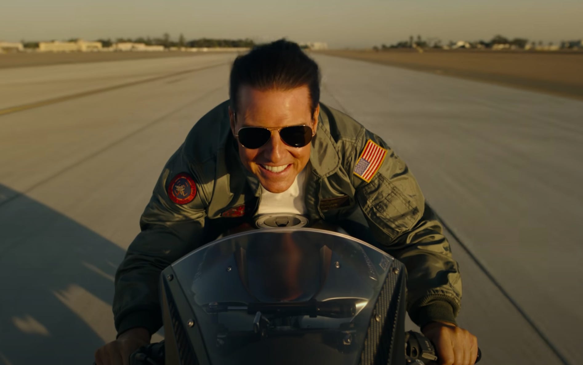 TOP GUN トップガン マーヴェリック トム・クルーズ ミッチェル大佐