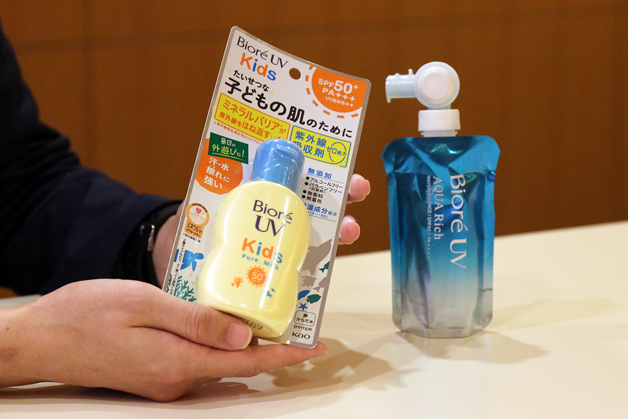 花王・ビオレUV、資生堂・アネッサ、「真夏だけじゃない」日焼け止め