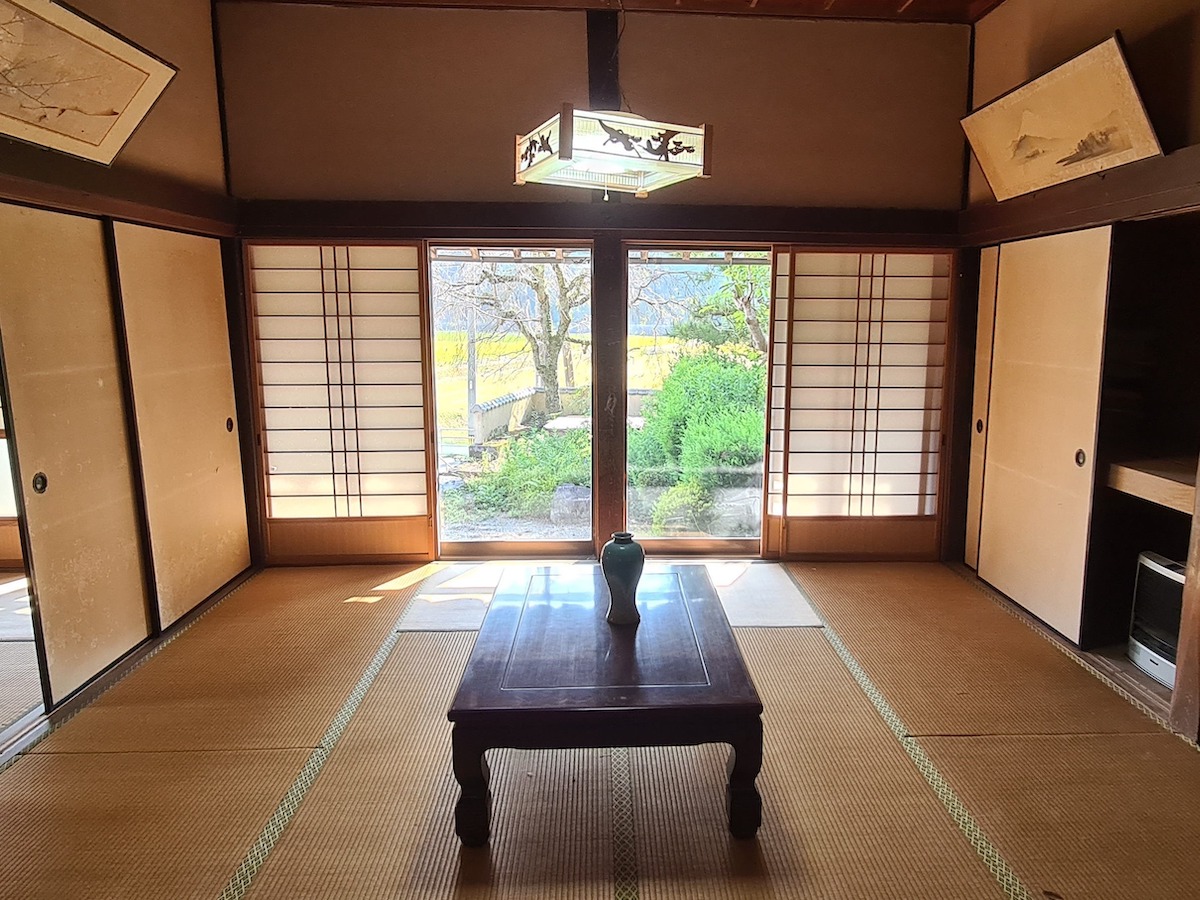 日本の「空き家」を約345万円で買った、50代オーストラリア人夫婦