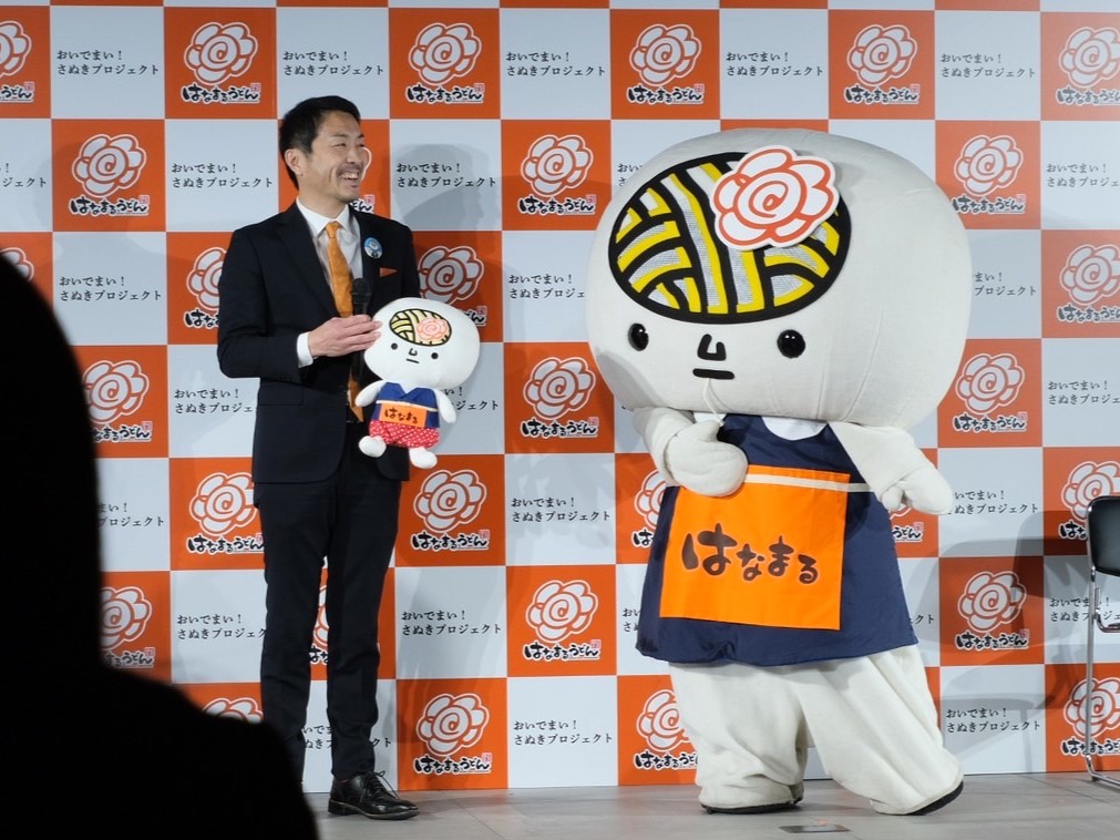 はなまるうどん、本社香川移転はただのUターンじゃない。丸亀追い