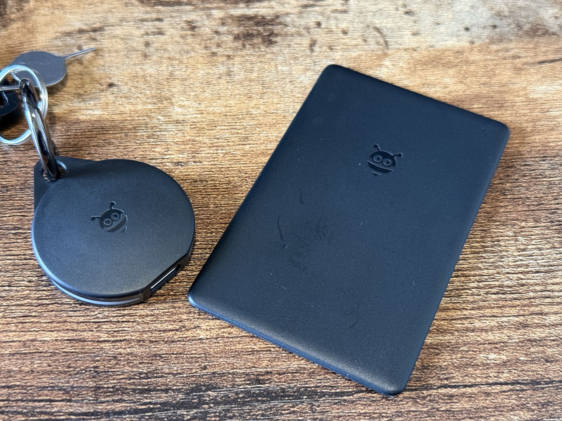 ソースネクスト ｜ Pebblebee （ペブルビー）ユニバーサル クリップ型 