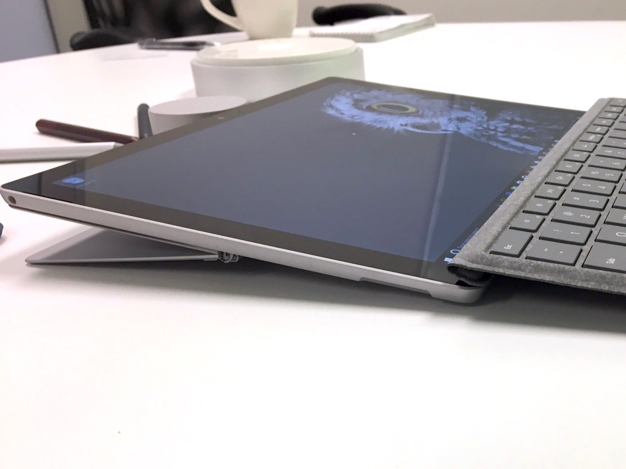 新型はPro5ではなかった！「Surface Pro」突如デビュー、799ドルで