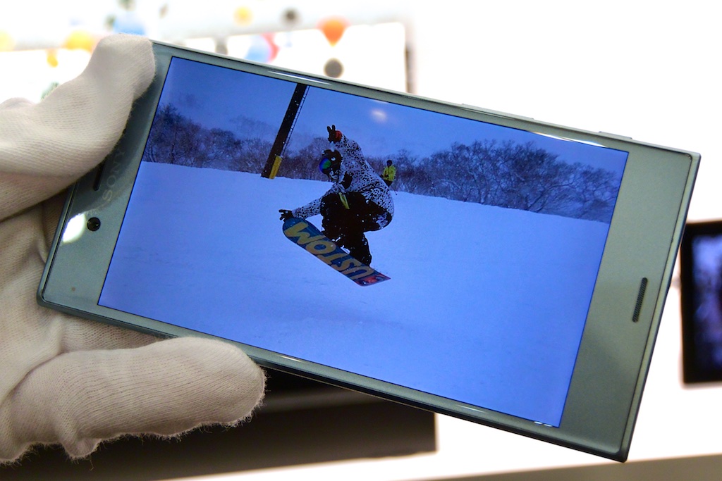 ドコモ夏モデル、買うべきは「Xperia XZ Premium」か「Galaxy S8+」か