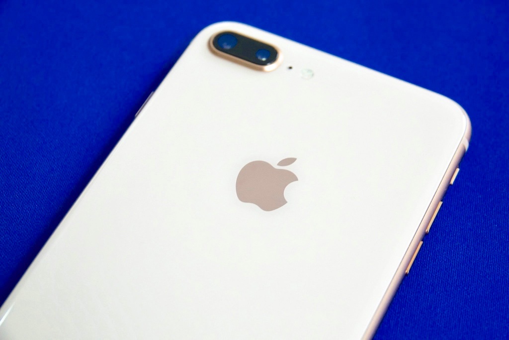 iPhone 8実機レビュー：最速機種でARKitはどう動くのか？ | Business