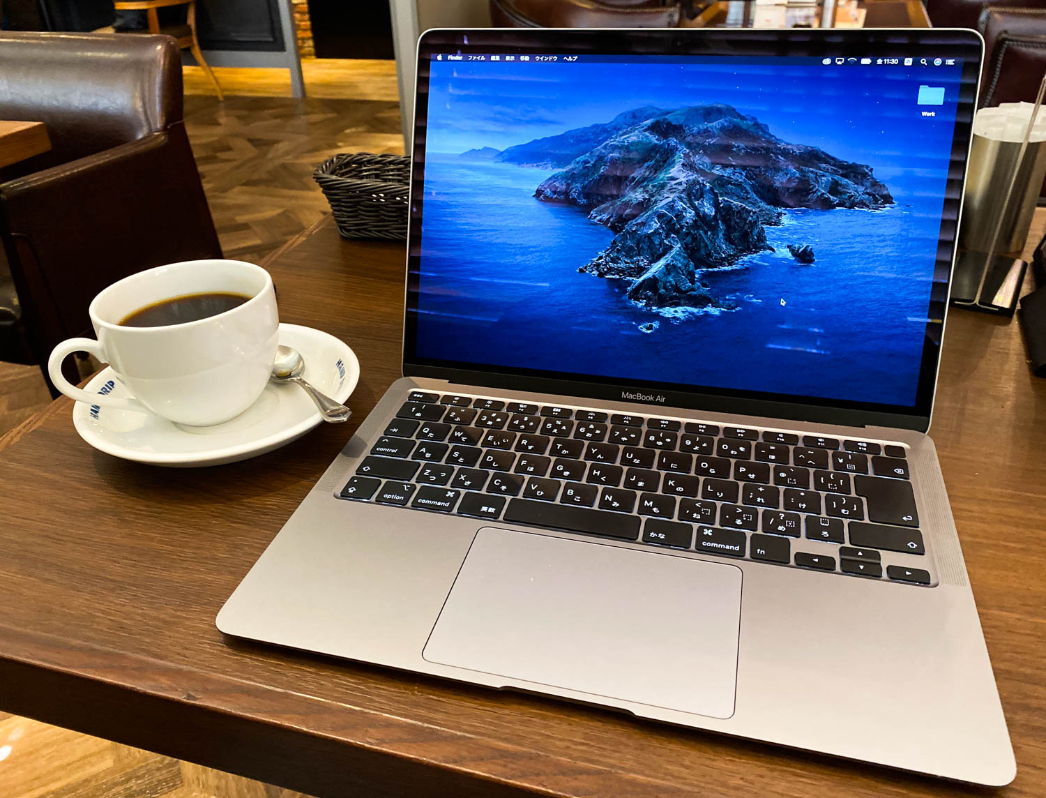 new_macbookair-10.jpg