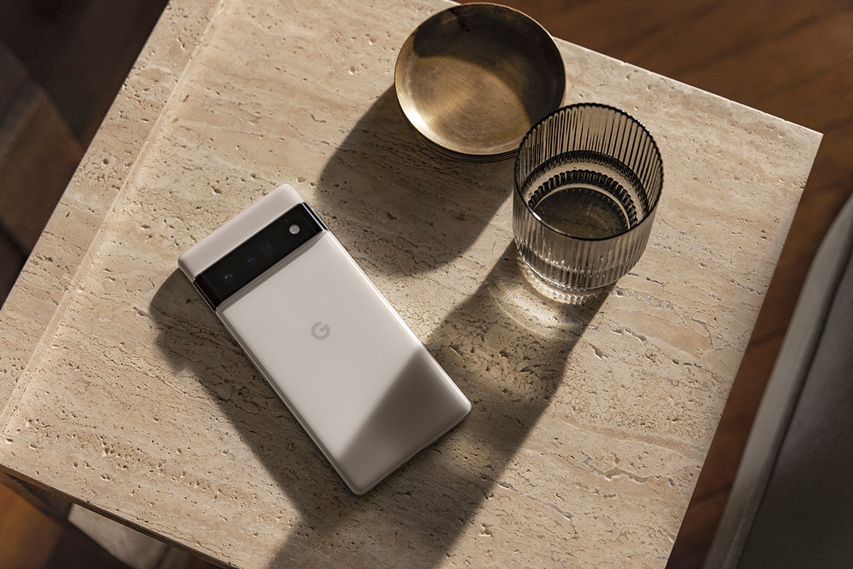 グーグル独自チップ搭載「Pixel 6/6 Pro」が10月28日発売。2機種の違い グーグル独自チップ搭載「Pixel 6/6 Pro」が10月28日発売。2機種の違い