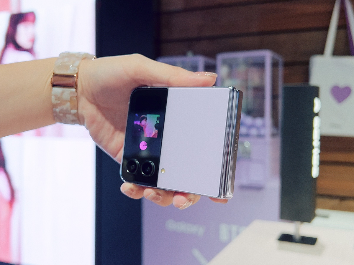 スマホセット 最新フォルダブルスマートフォン「Galaxy Z Flip4」「Galaxy Z Fold4