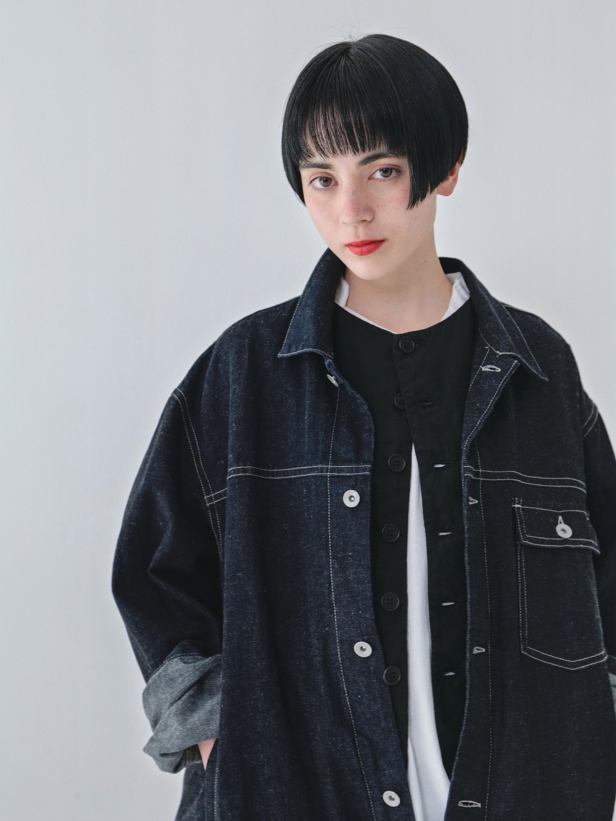 ネストローブから“裁断片”でできたヴィンテージ風のデニムアイテムが