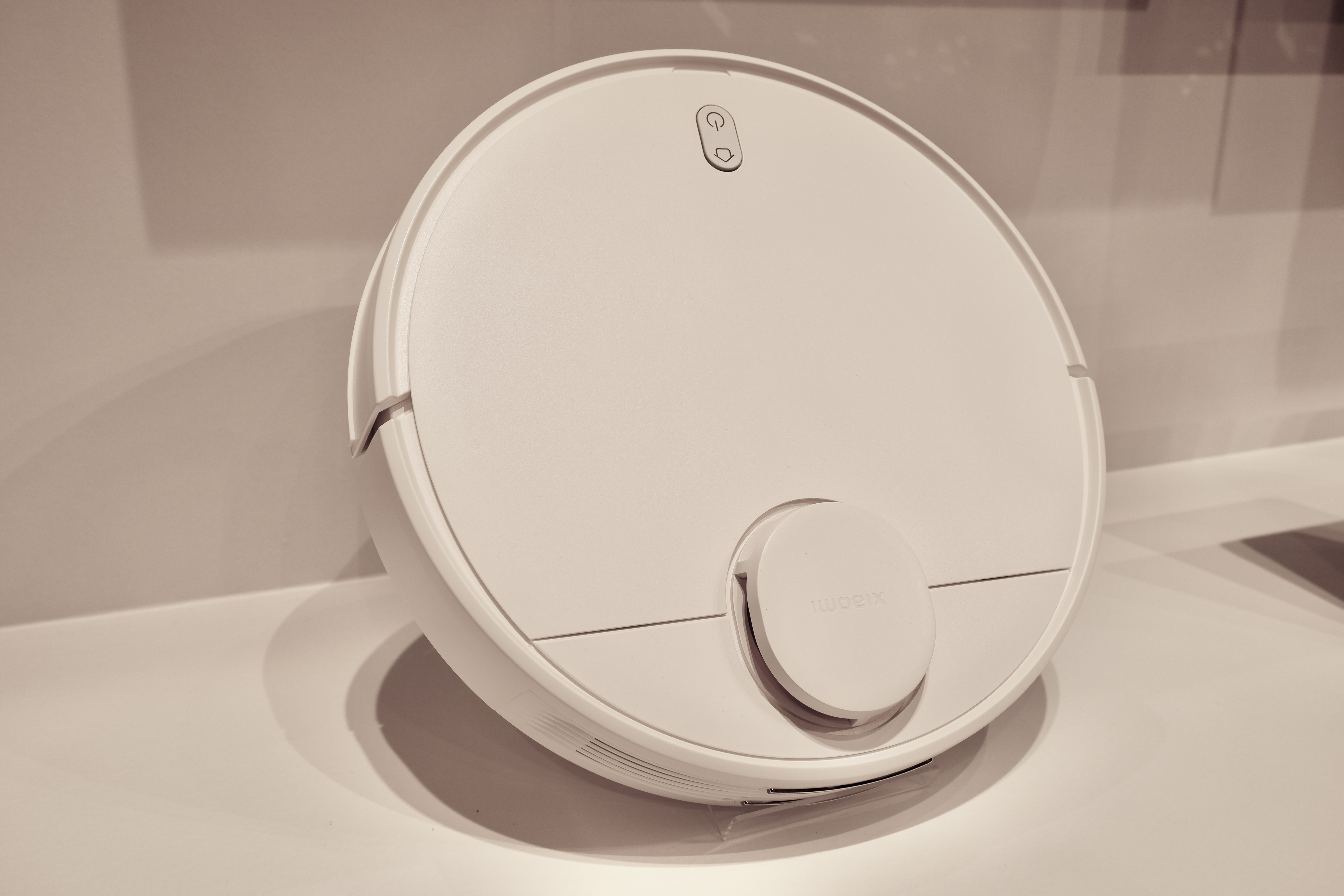 M*A様 水拭き機能付きロボット掃除機本体 ロボット掃除機の水拭きモップ洗浄と乾燥まで全自動、エコバックス