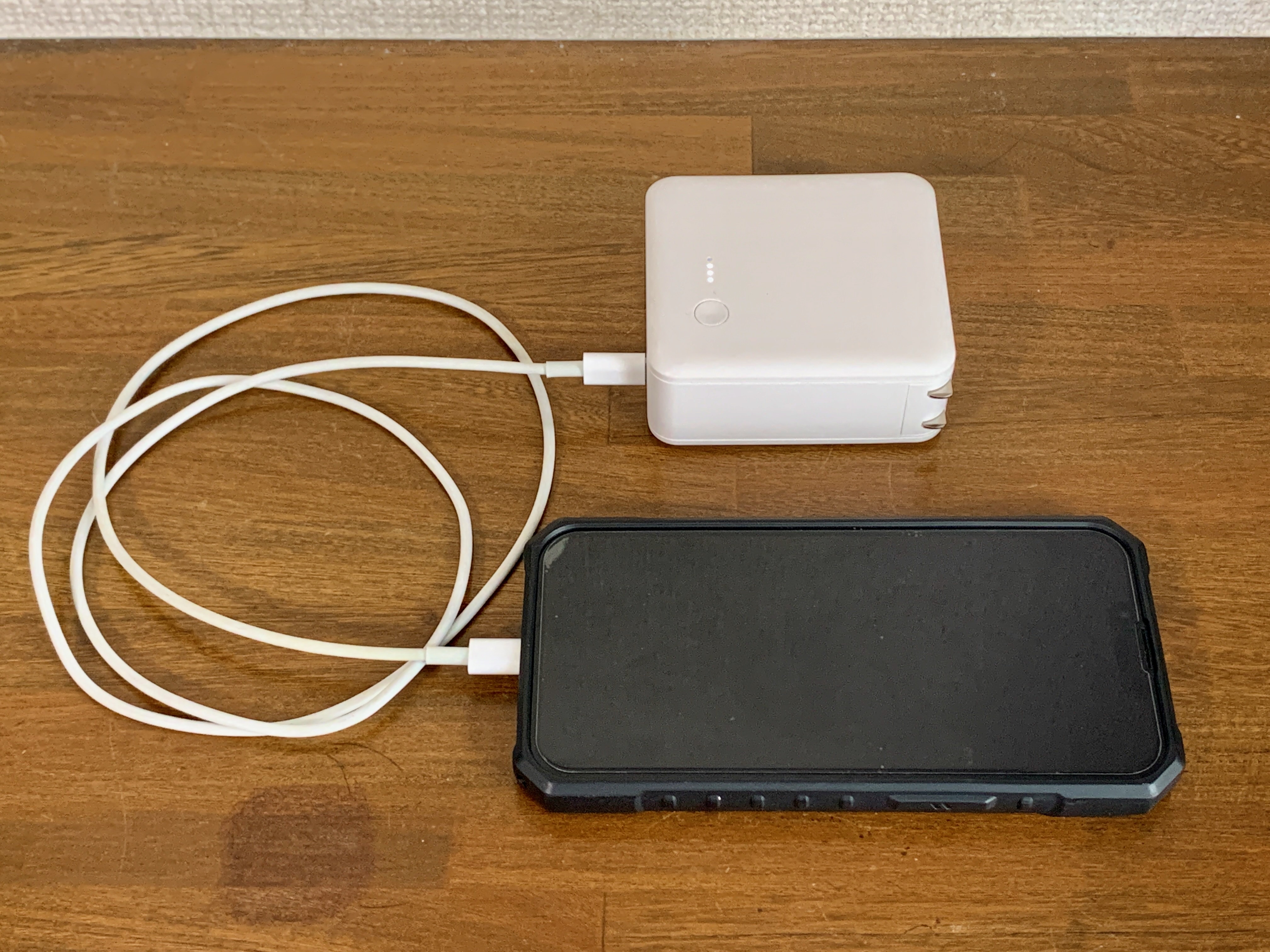 無印良品の新作モバイルバッテリーはスマホ充電器の正解かもしれ